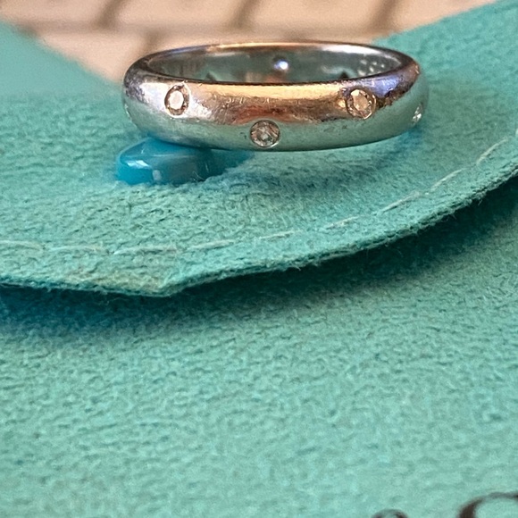 Tiffany & Co. platinum etoille diamond ring - Picture 2 of 11